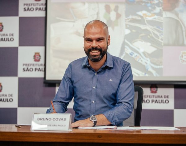 Prefeito Bruno Covas parabeniza nova diretoria da Associação dos Jornais de Bairro